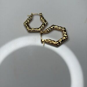 Mid Gold Hoop earrings